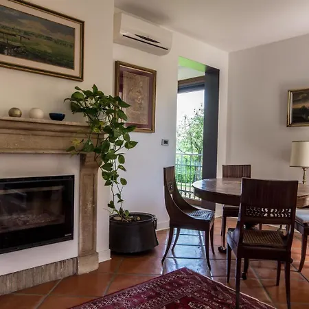 Tramonte بيت ضيافة